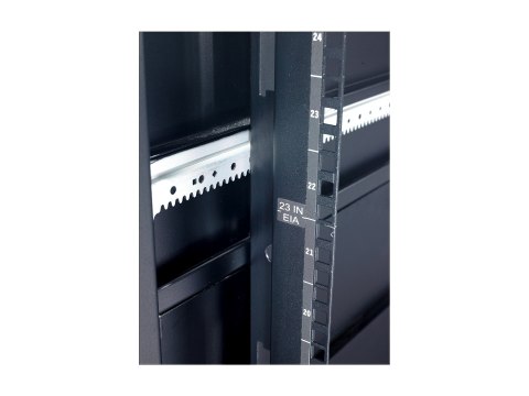 APC - Szyna stojaka - czarny - 42U - 23" (pakiet 4) - dla NetShelter SX Enclosure with Roof and Sides, Enclosure without rear do