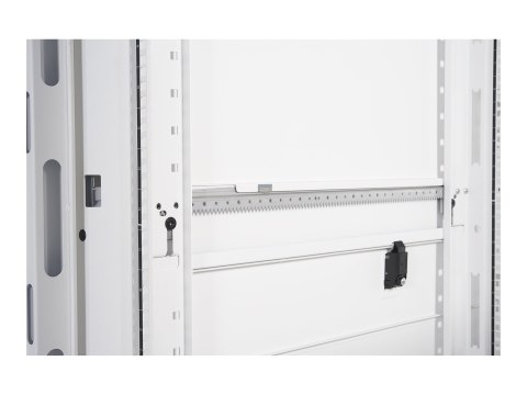 APC NetShelter SX Deep Enclosure with Sides - Stojak szafa - biały - 42U - 19" - Zgodność z TAA