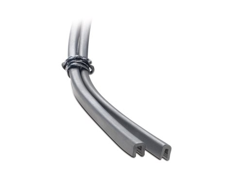 APC - Rack trough grommet - dla P/N: AR106SH6, AR109SH4, AR109SH6, AR112SH4, AR112SH6, SCL400RMJ1U, SCL500RMI1UNC