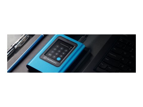 Kingston IronKey Vault Privacy 80 - SSD - zaszyfrowany - 960 GB - zewnętrzny (przenośne) - USB 3.2 Gen 1 (USB-C złącze) - 256-bi