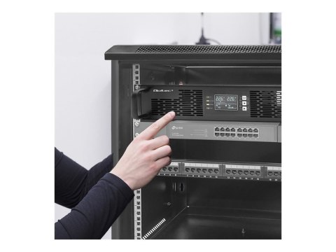 Qoltec - UPS (montowany w stojaku) - współczynnik mocy 1.0, LCD, EPO, on-line - AC 110-300 V - 3000 wat - 3000 VA - 7 Ah - RS-23