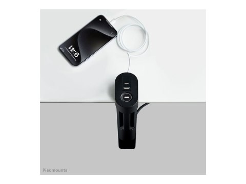 Neomounts - Linka zasilania - USB-C + USB-A - AC 230 V - 3680 wat - wejście: Typ F - złącza wyjściowe: 3 (2 x 24-pin USB-C (PD),