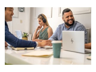 HP Poly Voyager Surround 80 UC - Voyager Surround 80 series - słuchawka - pełna wielkość - Bluetooth - bezprzewodowa - redukcja 