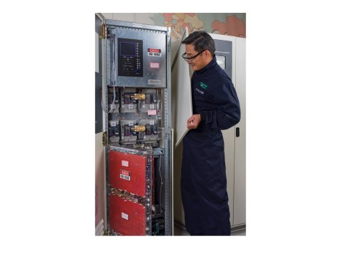 APC Start-UP Service - Instalacja / konfiguracja (do urzadzenia zasilające i UPSy) - dla P/N: STS30, STS60